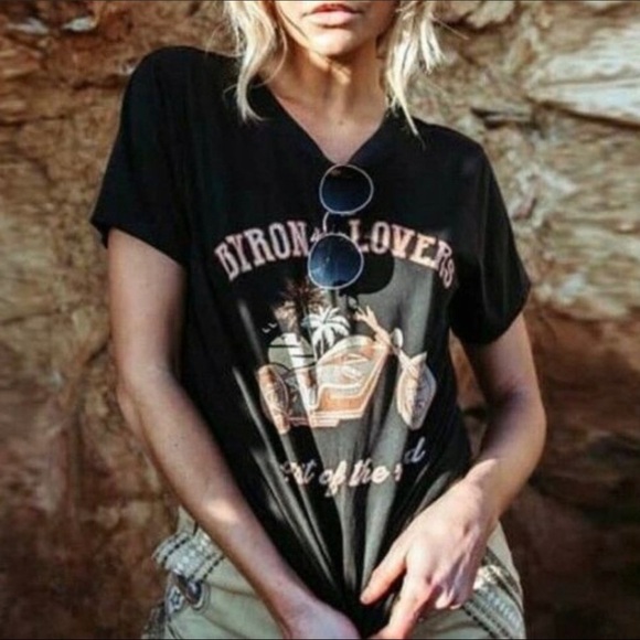 Byron Is For Lovers Graphic Tee - Picture 3 of 5
